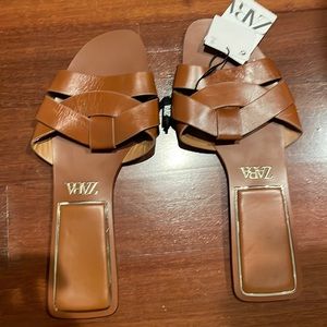 Zara leather sandal brand new with tags